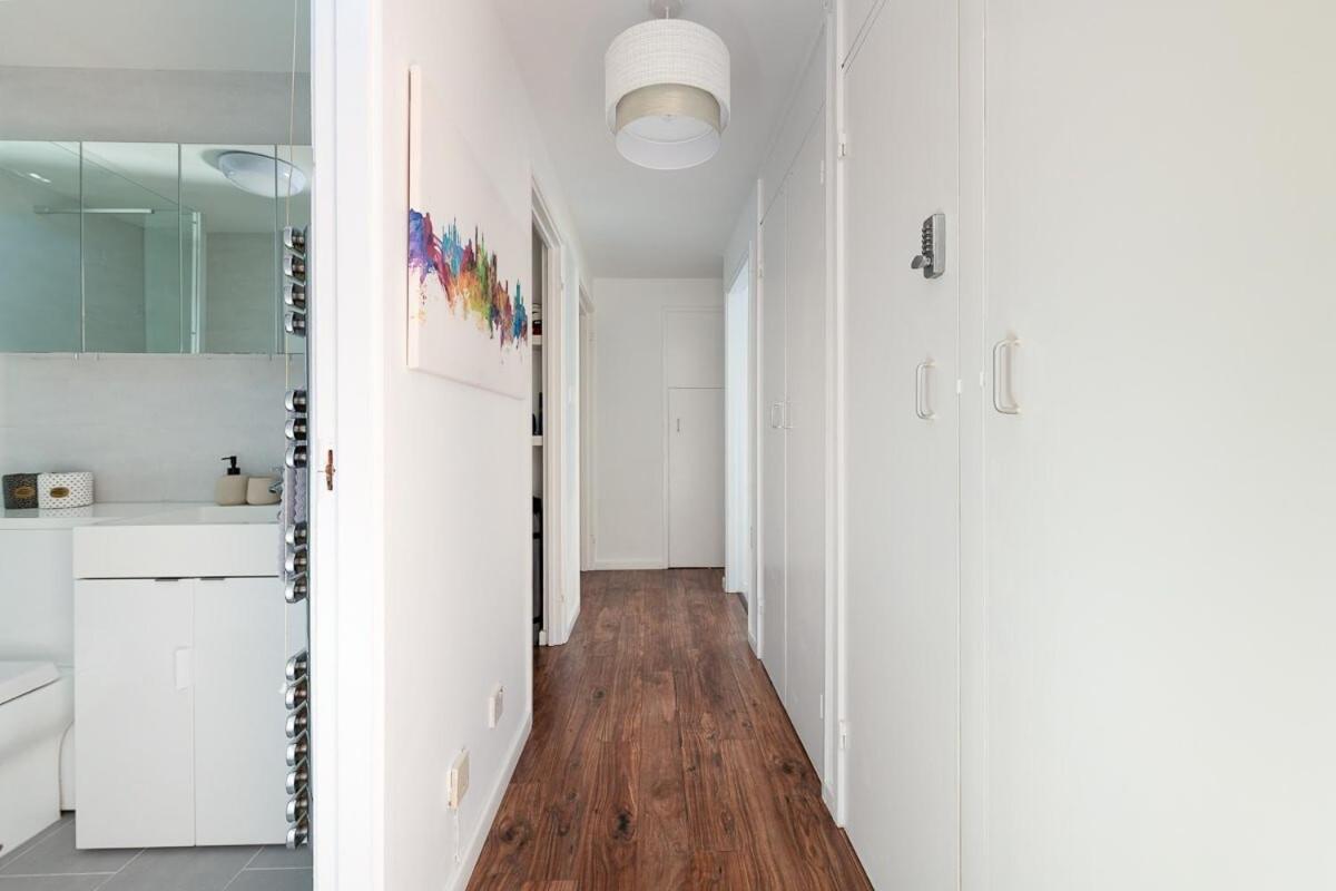City Center,2 Bedroom Apartment With Parking Cambridge  Ngoại thất bức ảnh